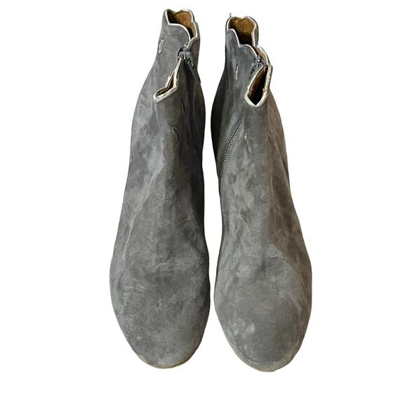 PETITE MENDIGOTE •40/ 9• Merion Ankle Boots Bootie Grey Suede Scalloped NEW $348 - Picture 9 of 13